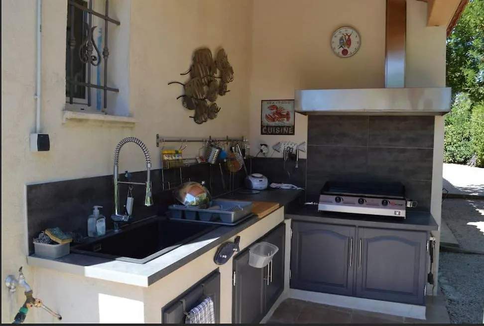 Chambrestudio Bord De Mer, Piscine Et Spa Six-Fours-les-Plages 0*,  France