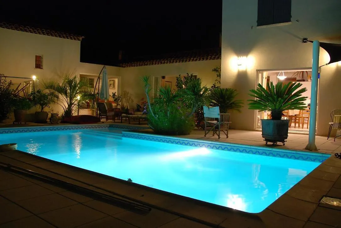 Guest house Chambrestudio Bord De Mer, Piscine Et Spa Six-Fours-les-Plages France